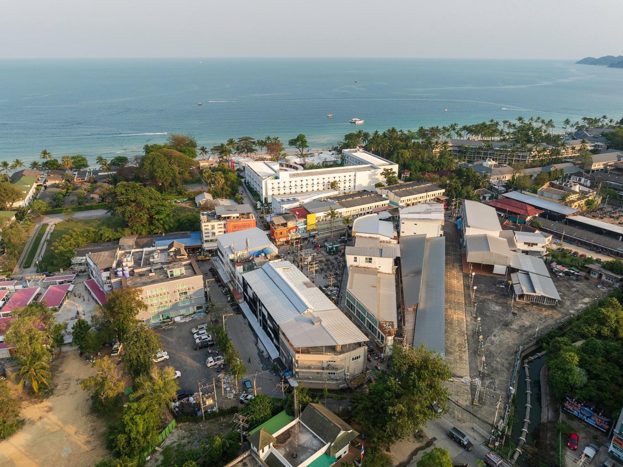 Bedtime Hotel Samui Chaweng  Exterior photo